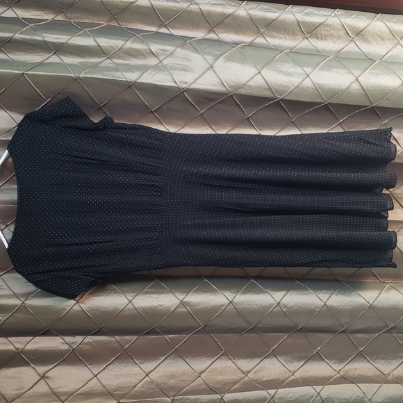 EUC- Donna Rico Empire Waist Fitted Bodice Flutter Sleeve Dress - Picture 5 of 6